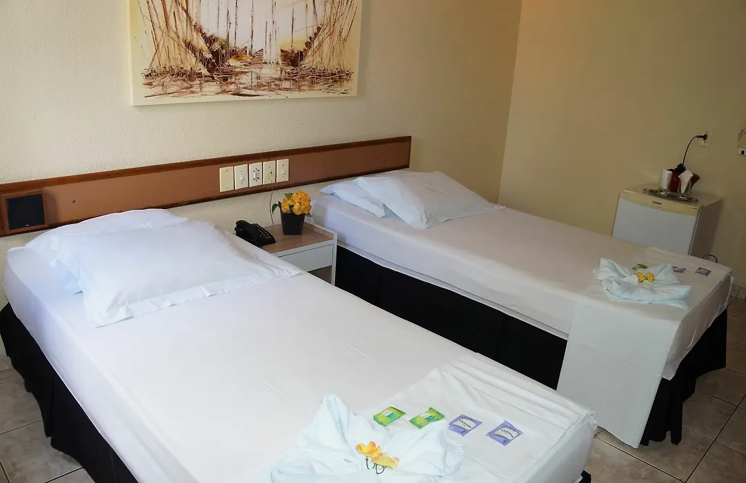 Malibu Hotel-1