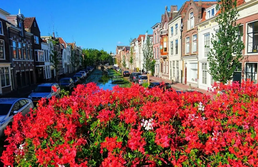 Apple Tree Cottage - Charming Home At Beautiful Canal In Our Idyllic Garden-1
