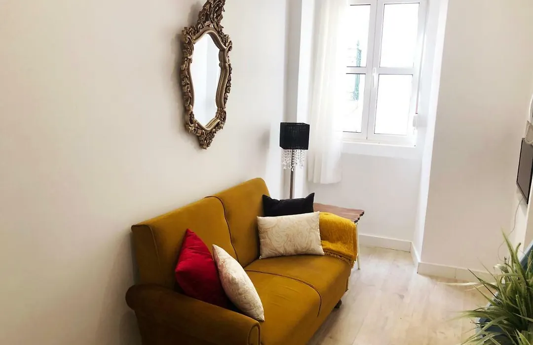 20 Rc - Lisbon City Studio Apartment-1