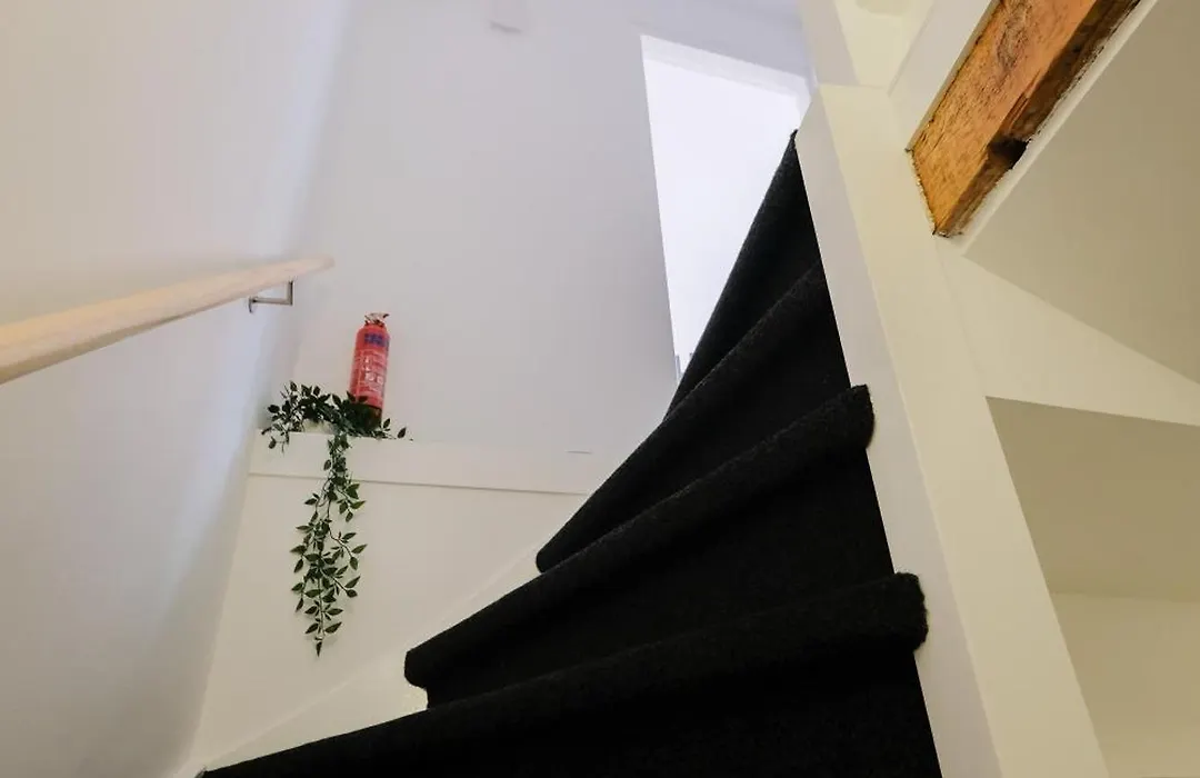 Tiny Private City Rooms Haarlem-1