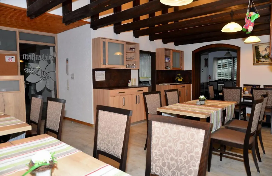 Hotel garni Siebenstern-1