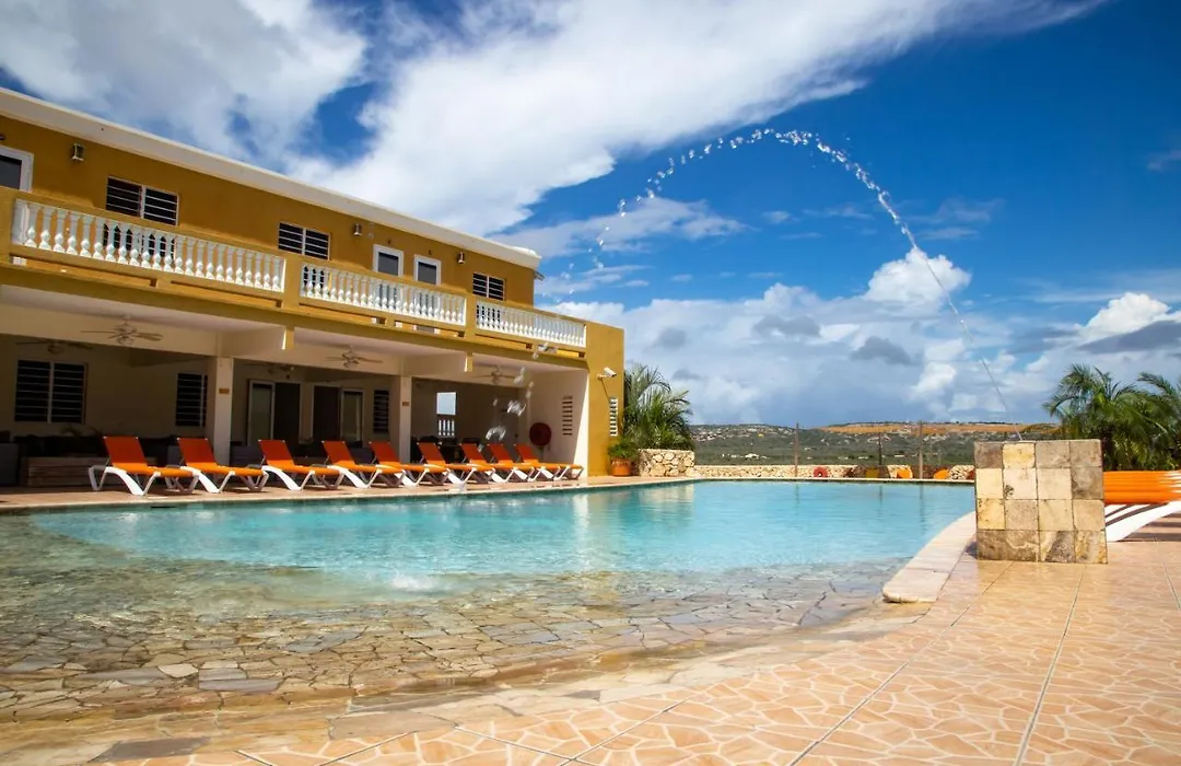 Hillside Resort Bonaire-1