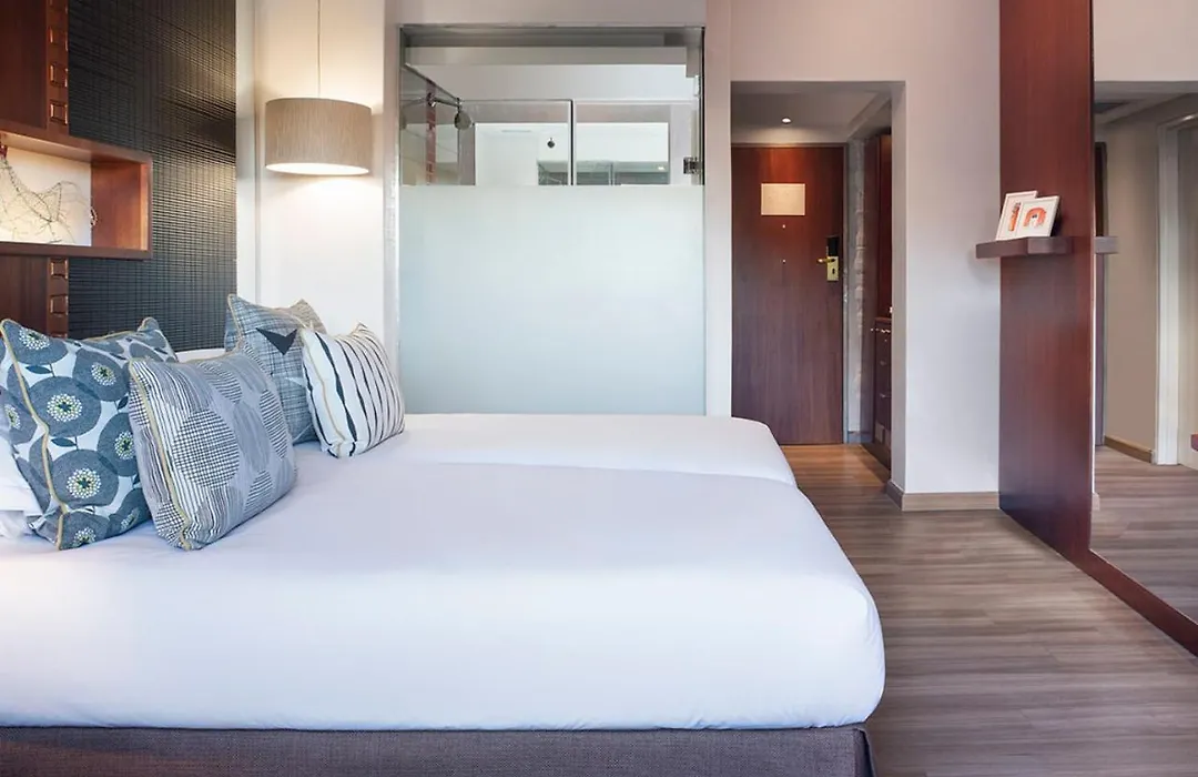 Townhouse Hotel-1