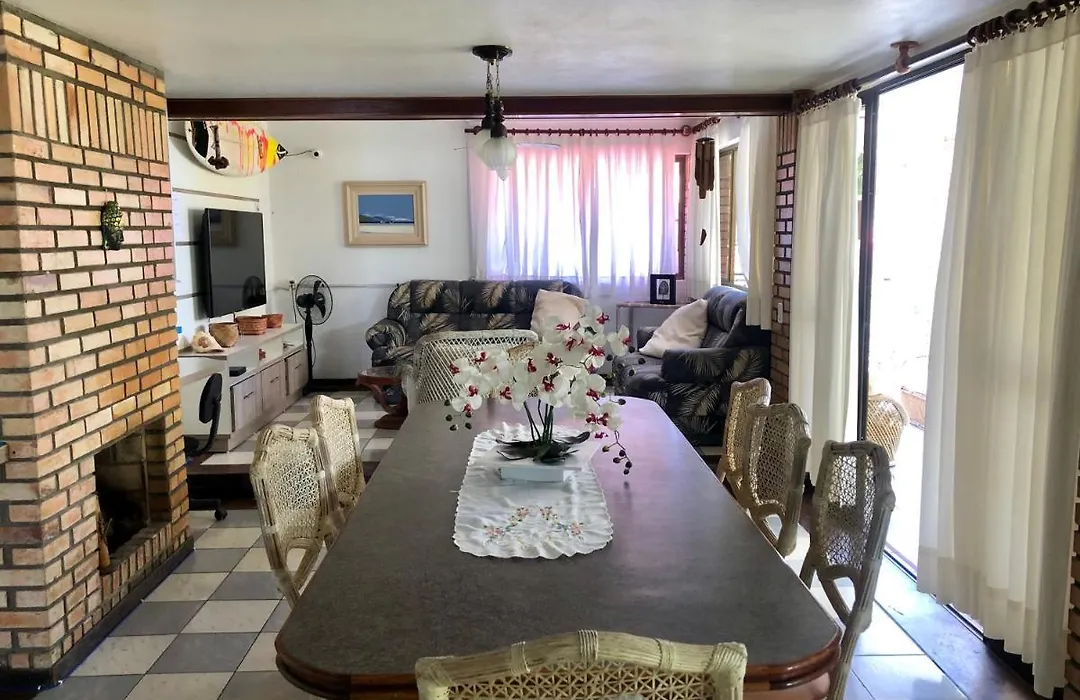 Quatro Ilhas Beach Hostel-1