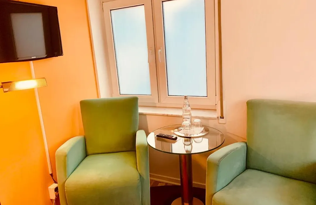 Hotel Gasthaus Zur Eule-1