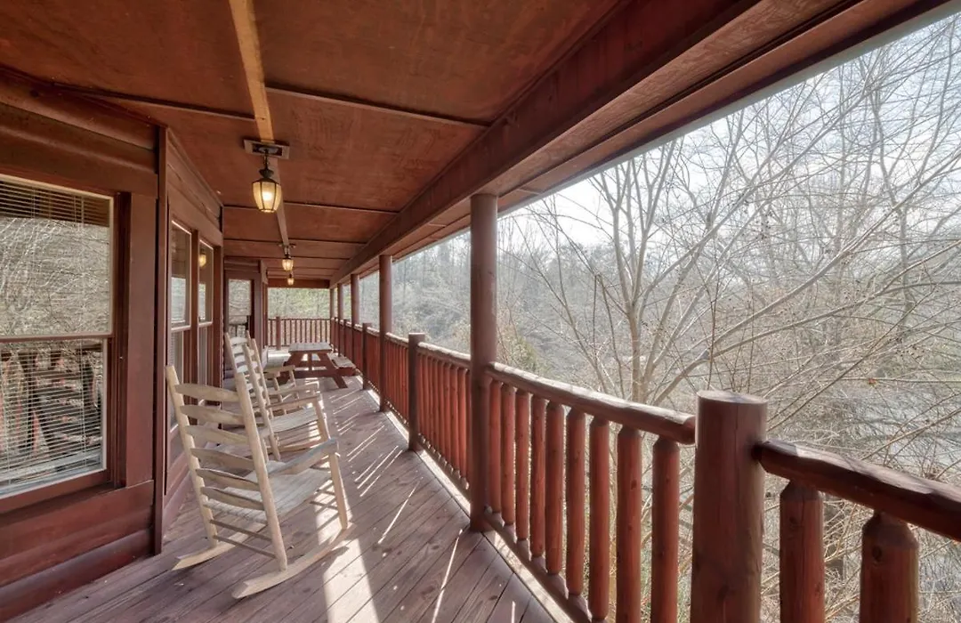 Cherokee Lodge-1