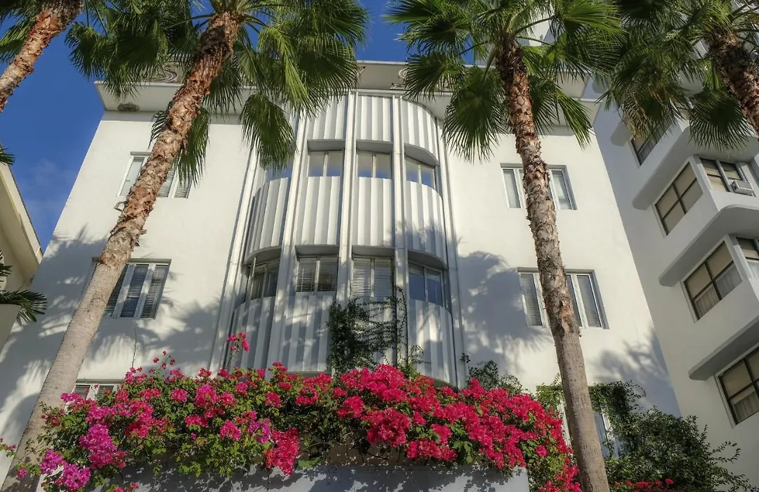 South Seas Hotel-1