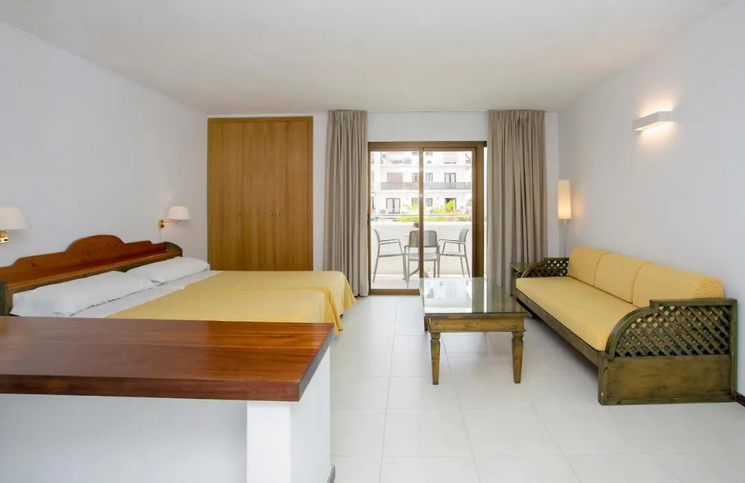 Apartamentos Bon Lloc-1