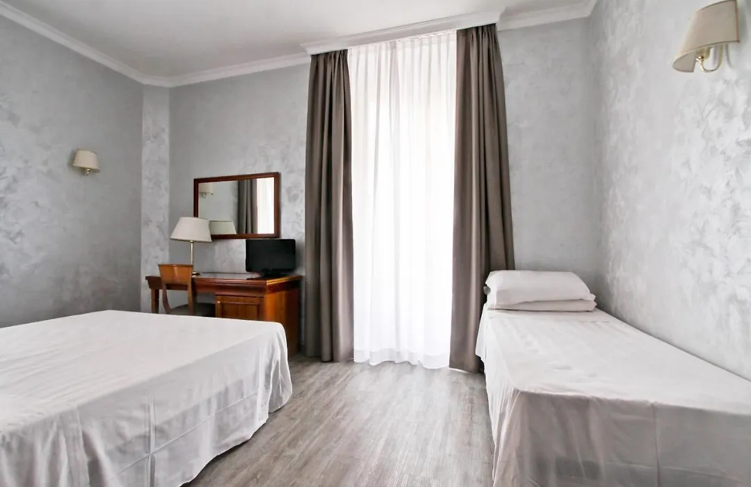 Hotel Invictus-1