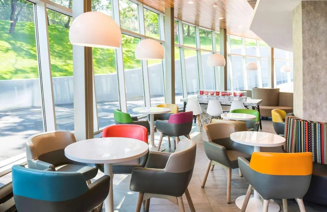 Ibis Styles New York Laguardia Airport-1