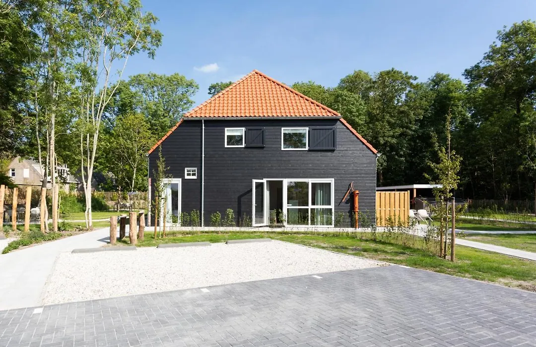 Hofstede Moesbosch I Kloeg Collection-1