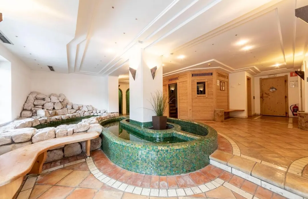 Hotel Dolomiti-1