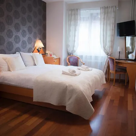 Hotel Regina-2