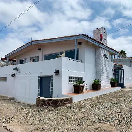 Rosarito Beach House-- Spacious, Central, Beach View, & Sleeps 14-3