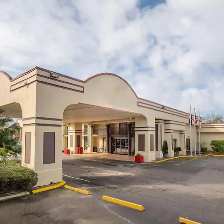 Days Inn By Wyndham Neptune Beach-2