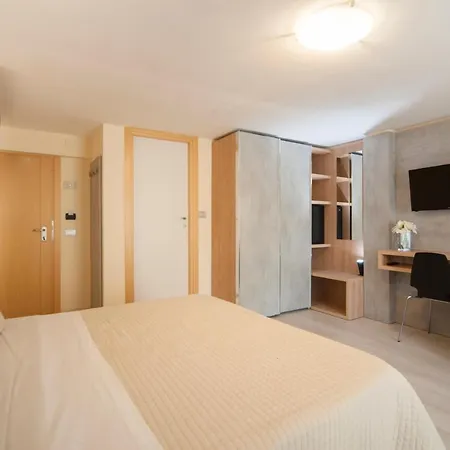 Hotel Ricchi-3