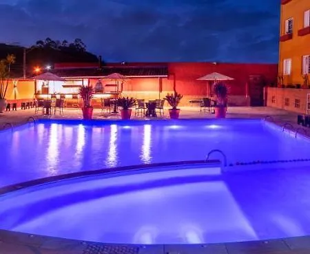 Hotel Garfo de Ouro-3