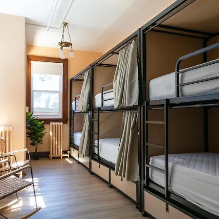 Auberge Jeunesse Qbeds Hostel-3