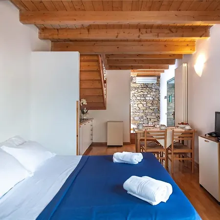 Hotel Romeo-2