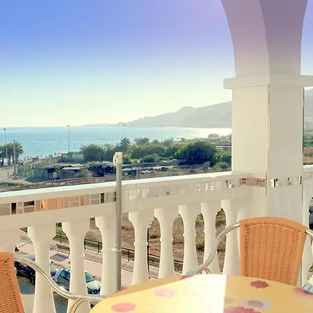 Apartamentos StarNerja en Stella Maris-3