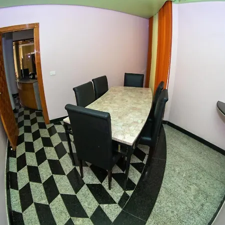 Motel Del Rey-3