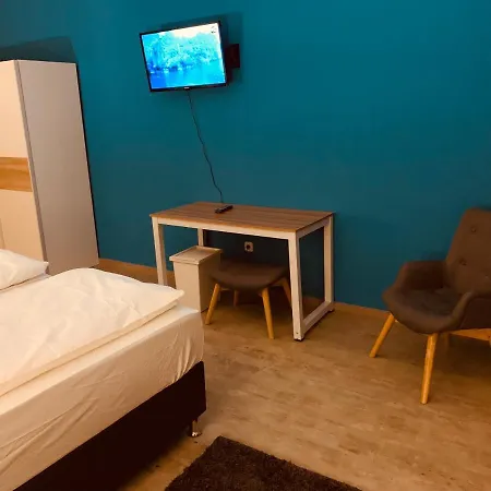 White Pearl Hostel 1-3