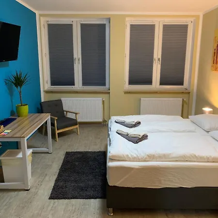 White Pearl Hostel 1-2