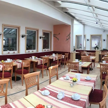 Hotel Tennenloher Hof-3