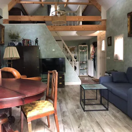 Cozy Cottage-3
