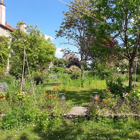 Maison D'Hotes Des Perrieres-3