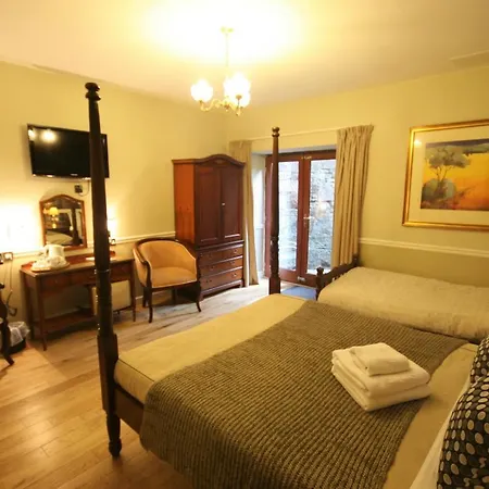 The Haymarket Lairg Hotel-2