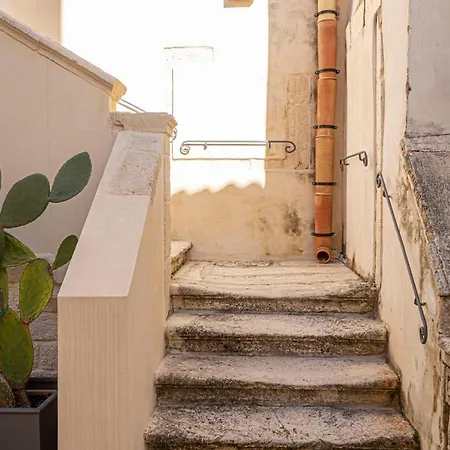 Isabella di Castiglia Apartments-3