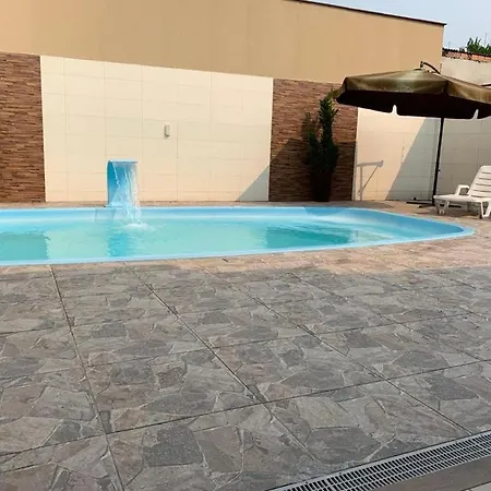 Casa Com Piscina-3