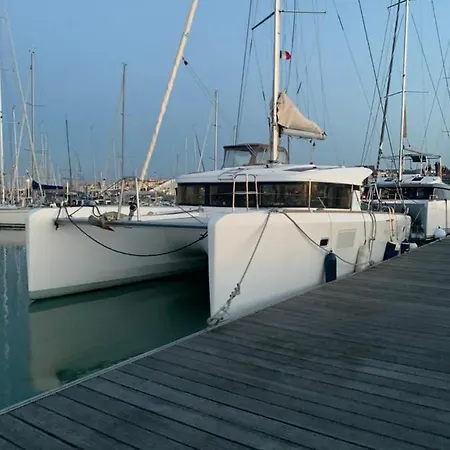 Life & Boat Hotel-3