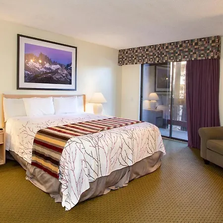 Sierra Lodge-3