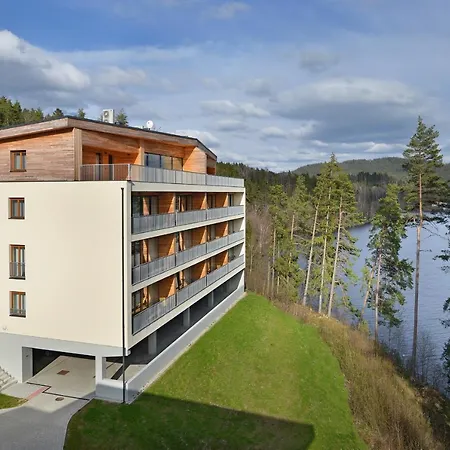 Element Lakeside Apartments-2