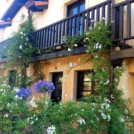 Apartamentos Santillana del Mar-2
