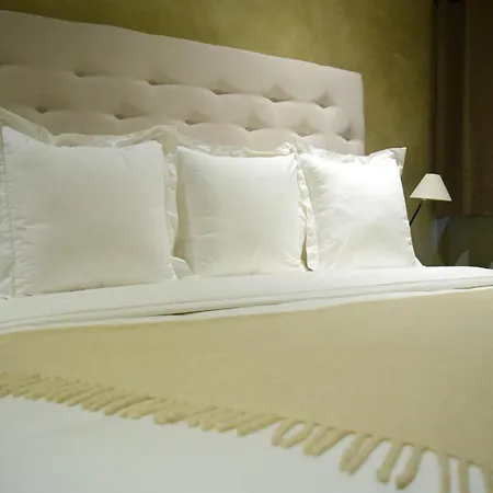 Hotel Bouquet (Adults Only)-3