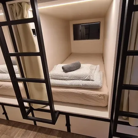 Cabin Hostel-3