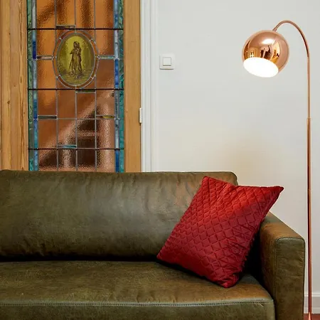 Trendy, authentieke woning met groot terras en tuin-3