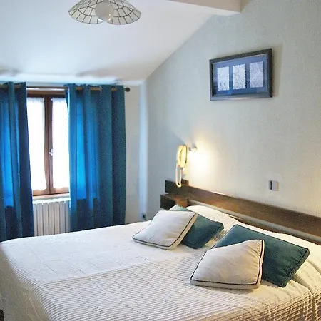 Logis Hotel De La Paix - Tournus-2