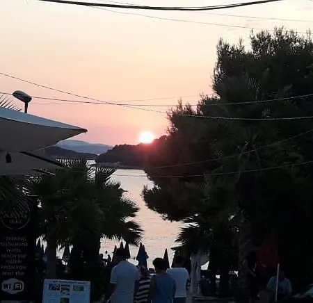 Hotel Adriatik Ksamil-2