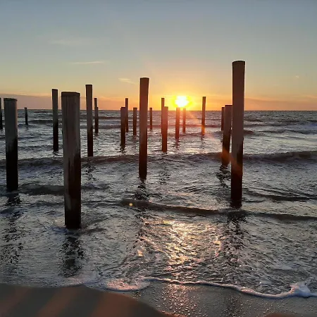 Boshuisje Petten aan Zee-3