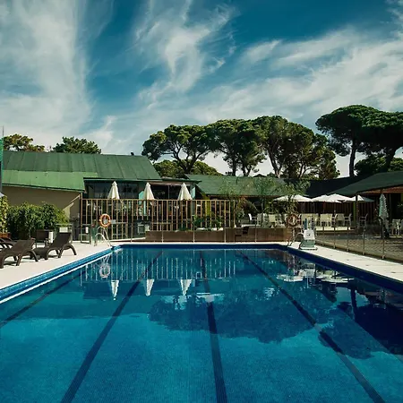 Royal Tennis Club-2