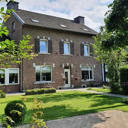 Luxe B&B Vroelen-Noorbeek-3