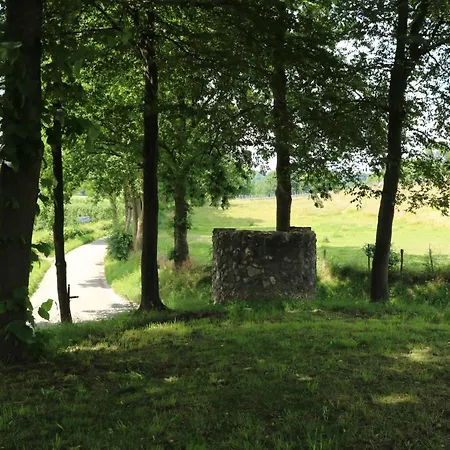 Luxe B&B Vroelen-Noorbeek-2