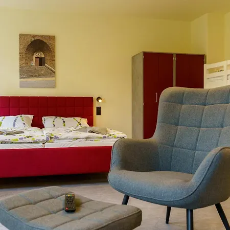 Hotel und Hostel Gleisbett-3