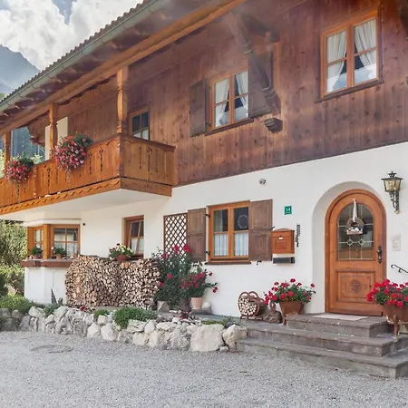 Ferienwohnung Alpenrose-3