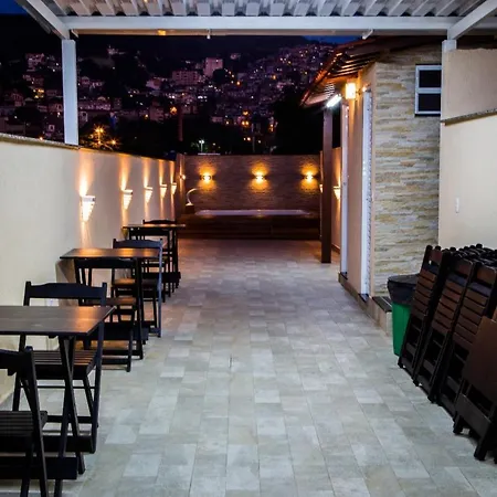 Carnaval Rio Hostel-3