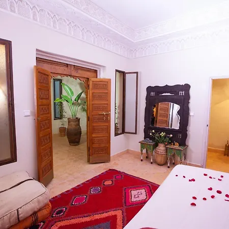 Riad Taziri-3